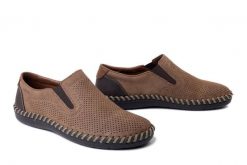 RIEKER B2460-25 brown, półbuty męskie. Brązowe półbuty męskie Rieker, na lato, bez zapięcia. Za 295.12 zł.