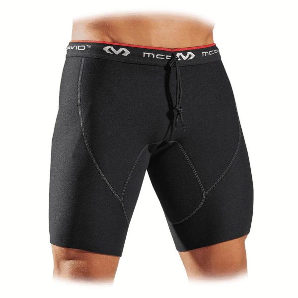 Spodenki neoprenowe kompresyjne męskie McDavid Neoprene Short. Czarne szorty męskie MCDAVID, z neoprenu, bez kołnierzyka. Za 275.87 zł.
