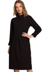 Sukienka elegancka pudełkowa z dekoracyjnymi zaszewkami czarna. Czarne sukienki damskie Stylove, do pracy, s, bez wzorów, biznesowe, bez kołnierzyka, bez ramiączek. Za 359.00 zł.