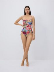 Jednoczęściowy strój plażowy - intensywny róż. Czerwone stroje jednoczęściowe damskie Reserved, bez wzorów. Za 139.99 zł.