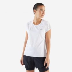 Koszulka do biegania damska Kiprun Run 900 Light. Fioletowe t-shirty damskie KIPRUN, m, bez wzorów, z elastanu, bez kołnierzyka. Za 149.99 zł.