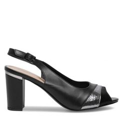 Sandały Lasocki. Czarne sandały damskie Lasocki, bez wzorów, bez obcasa, na słupku. Za 159.99 zł.