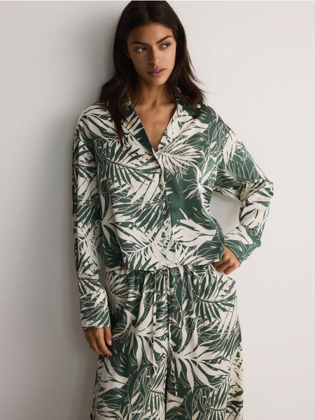 Koszula ze wzorem - jasnozielony. Zielone koszule damskie Reserved, l, bez wzorów, z tkaniny, bez kołnierzyka, bez ramiączek. W wyprzedaży za 49.99 zł.