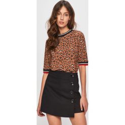Answear - T-shirt. Brązowe t-shirty damskie ANSWEAR, l, bez wzorów, z bawełny, bez kołnierzyka. Za 49.90 zł.