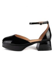 Loft37 Skórzane czółenka w kolorze czarnym z paskiem rozmiar: 35. Czarne czółenka damskie loft37, bez wzorów, bez obcasa. Za 478.99 zł.