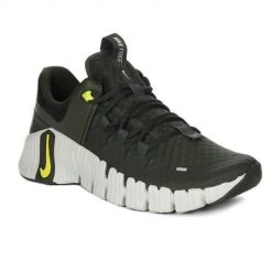 Buty do chodzenia męskie Nike Free Metcon 5. Czarne buty sportowe na co dzień męskie Nike, z materiału, bez zapięcia, trekkingowe. Za 549.99 zł.