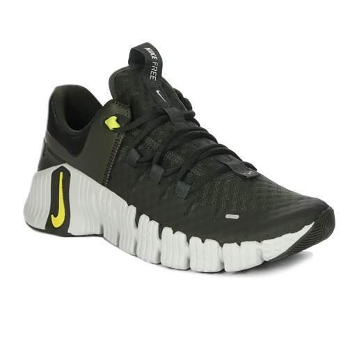 Buty do chodzenia męskie Nike Free Metcon 5. Czarne buty sportowe na co dzień męskie Nike, z materiału, bez zapięcia, trekkingowe. Za 639.00 zł.