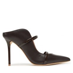 Klapki MALONE SOULIERS. Brązowe klapki damskie MALONE SOULIERS, bez wzorów, bez obcasa. Za 2,559.00 zł.
