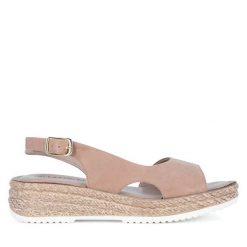 Sandały Lasocki. Brązowe sandały damskie Lasocki, bez wzorów, bez obcasa, na płaskiej podeszwie. Za 159.99 zł.