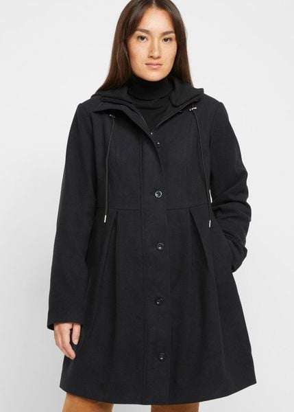 Płaszcz z kapturem i zakładkami. Czarne płaszcze damskie bonprix, bez wzorów, eleganckie. Za 309.99 zł.