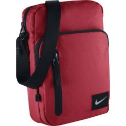 SASZETKA CORE SMALL ITEMS. Czarne saszetki męskie Nike. Za 99.99 zł.