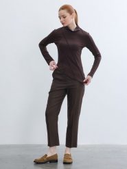 BGN Koszulka w kolorze brązowym rozmiar: 38. Brązowe bluzki damskie BGN, bez wzorów, z asymetrycznym kołnierzem. Za 78.99 zł.