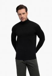 Sweter z golfem S-MAX. Czarne swetry męskie Volcano, na jesień, l, bez wzorów, z dzianiny, bez kołnierzyka. Za 149.99 zł.