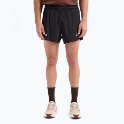 Spodenki męskie EA7 Emporio Armani Dynamic Athlete In Ventus7. Czarne szorty męskie EA7 Emporio Armani, l, z elastanu, na fitness i siłownię. Za 249.99 zł.