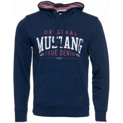Mustang bluza męska Printed L ciemny niebieski. Niebieskie bluzy z kapturem męskie Mustang, l, z bawełny. Za 292.00 zł.