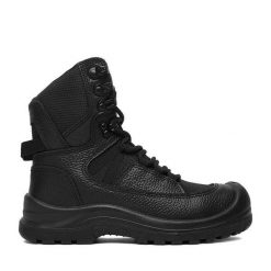 Trzewiki Hunter. Czarne botki damskie Hunter, bez obcasa, na płaskiej podeszwie, bez zapięcia. Za 349.99 zł.