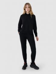 4F Spodnie dresowe joggery damskie - czarne M. Czarne spodnie dresowe damskie 4f, l, bez wzorów, z bawełny. Za 129.99 zł.