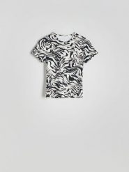 Wzorzysty t-shirt - wielobarwny. T-shirty damskie Reserved, l, bez wzorów, z dzianiny, bez kołnierzyka. W wyprzedaży za 29.99 zł.
