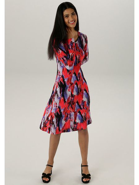 Aniston Sukienka w kolorze fioletowo-czerwonym rozmiar: 38. Czerwone sukienki damskie Aniston, bez wzorów, bez kołnierzyka, bez ramiączek, midi. Za 74.11 zł.