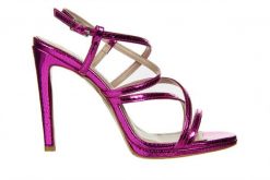 Sandały Bayla-187 589-1127 Fuchia 187129, Różowy, Skóra ekologiczna - 37. Czerwone sandały damskie Bayla, bez wzorów, z lakierowanej skóry, bez obcasa, na platformie. W wyprzedaży za 152.10 zł.
