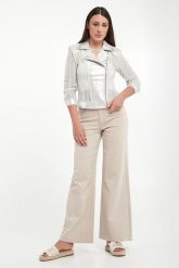 Spodnie jeansowe z kryształkami JOSEPH RIBKOFF JEANS. Jeansy damskie Joseph Ribkoff. Za 839.00 zł.