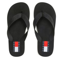 Japonki Tommy Jeans. Czarne klapki damskie Tommy Jeans, bez wzorów, z jeansu, bez obcasa. Za 139.99 zł.