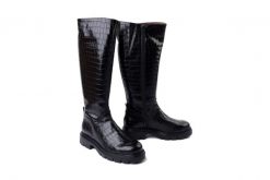 WONDERS A-4304 negro, kozaki damskie. Czarne kozaki damskie Wonders, bez obcasa. Za 929.90 zł.