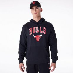 Bluza męska New Era NBA Regular Hoody Chicago Bulls. Czarne bluzy bez kaptura męskie New Era, m. Za 339.99 zł.