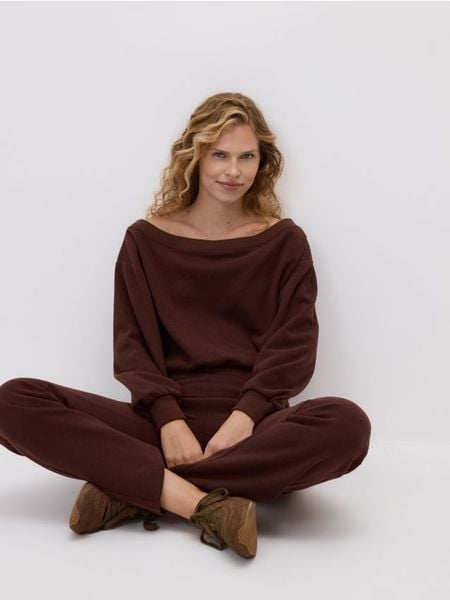Bluza z odkrytymi ramionami - brązowy. Brązowe bluzy bez kaptura damskie Reserved, l, z bawełny. Za 99.99 zł.