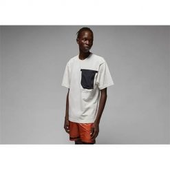 Koszulka sportowa męska Nike Air Jordan 23engineered Statement. Białe t-shirty sportowe męskie Nike, m, z bawełny, bez ramiączek. Za 324.00 zł.