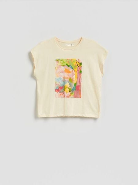 T-shirt z raglanowym rękawem - kremowy. Białe t-shirty damskie Reserved, l, bez wzorów, z bawełny, bez kołnierzyka. Za 49.99 zł.