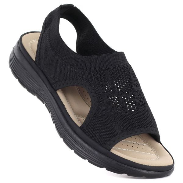 Sandały damskie komfortowe czarne Unisoft 5769. Czarne sandały damskie Unisoft, bez wzorów, z tkaniny, bez obcasa. Za 109.99 zł.