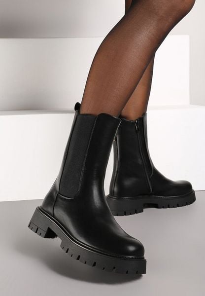 Czarne Płaskie Botki w Stylu Sztybletów z Kłódką z Cyrkoniami Hediara. Czarne botki damskie Born2be, z jeansu, eleganckie, bez obcasa, na obcasie, bez zapięcia. Za 159.99 zł.