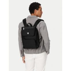 Plecak Guess. Czarne plecaki męskie Guess, z aplikacjami. Za 639.99 zł.