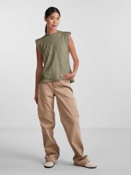 Pieces Bluzka "Olline" w kolorze oliwkowym rozmiar: XL. Zielone bluzki damskie Pieces, xl, bez wzorów, z koronki, bez kołnierzyka, bez ramiączek. Za 52.17 zł.