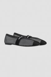 KARL LAGERFELD Czarne damskie baleriny KARO, Rozmiar 36. Czarne baleriny damskie Karl Lagerfeld, bez wzorów, bez obcasa. W wyprzedaży za 569.99 zł.