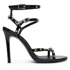 Sandały Just Cavalli. Czarne sandały damskie Just Cavalli, bez wzorów, bez obcasa, na szpilce. Za 739.99 zł.