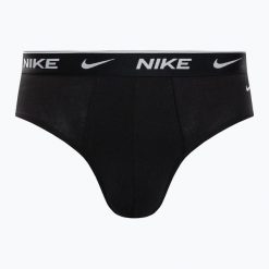 Slipy męskie Nike Everyday Cotton Stretch Brief 3 pary. Czarne slipki męskie Nike, bez wzorów. Za 139.99 zł.