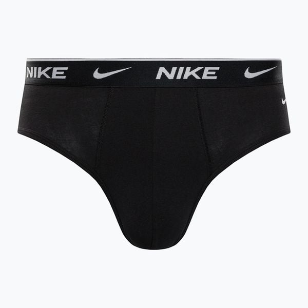 Slipy męskie Nike Everyday Cotton Stretch Brief 3 pary. Czarne slipki męskie Nike, bez wzorów. Za 139.99 zł.