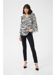 Kaffe Bluzka w kolorze biało-czarnym rozmiar: 38. Białe bluzki damskie Kaffe, bez wzorów, z wiskozy, bez kołnierzyka, bez ramiączek. Za 82.99 zł.