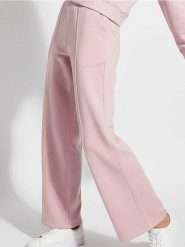 Spodnie wide leg z przeszyciami z domieszką wiskozy - różowy. Czerwone spodnie materiałowe damskie Sinsay, bez wzorów, z dzianiny. Za 49.99 zł.