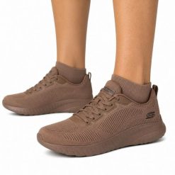 Buty damskie sportowe Skechers BOBS SQUAD CHAOSE FACE OFF. Brązowe buty sportowe na co dzień damskie Wrangler, bez wzorów, z jeansu, trekkingowe. Za 239.00 zł.