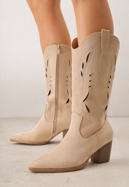 Beżowe Ażurowe Botki Kowbojki VICES na Słupku Falenatea. Brązowe botki damskie Renee, na wiosnę, z jeansu, eleganckie, bez obcasa, na obcasie, bez zapięcia. Za 159.99 zł.