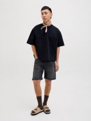 Jack & Jones Szorty dżinsowe w kolorze czarnym rozmiar: XL. Czarne szorty męskie Jack & Jones, z aplikacjami, z jeansu, klasyczne. Za 79.21 zł.