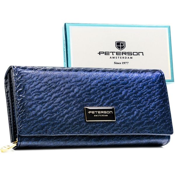 Niebieski portfel damski zamykany na zatrzask, wyposażony w system RFID - Peterson. Niebieskie portfele damskie Peterson, bez wzorów, ze skóry ekologicznej. Za 69.99 zł.