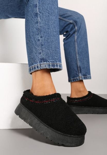 Czarne Śniegowce na Platformie Ozdobione Haftem i Niską Cholewką Zinnicira. Czarne śniegowce damskie Renee, z jeansu, przed kostkę. Za 69.99 zł.