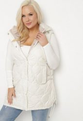 Jasnobeżowa Kamizelka Pikowana z Odpinanym Kapturem i Kieszeniami Eravindia. Brązowe kamizelki damskie Born2be, plus size, z jeansu. Za 189.99 zł.