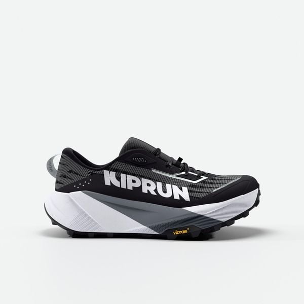 Buty do biegania w terenie męskie Kiprun Kipsummit Max. Brązowe obuwie do biegania damskie KIPRUN. Za 499.99 zł.