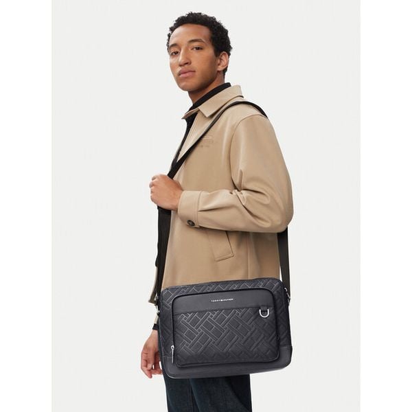 Saszetka Tommy Hilfiger. Szare saszetki męskie Tommy Hilfiger. Za 649.99 zł.