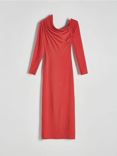 Sukienka maxi - czerwony. Czerwone sukienki damskie Reserved, l, bez wzorów, z dzianiny, bez kołnierzyka, bez ramiączek, maxi, dopasowane. W wyprzedaży za 35.99 zł.